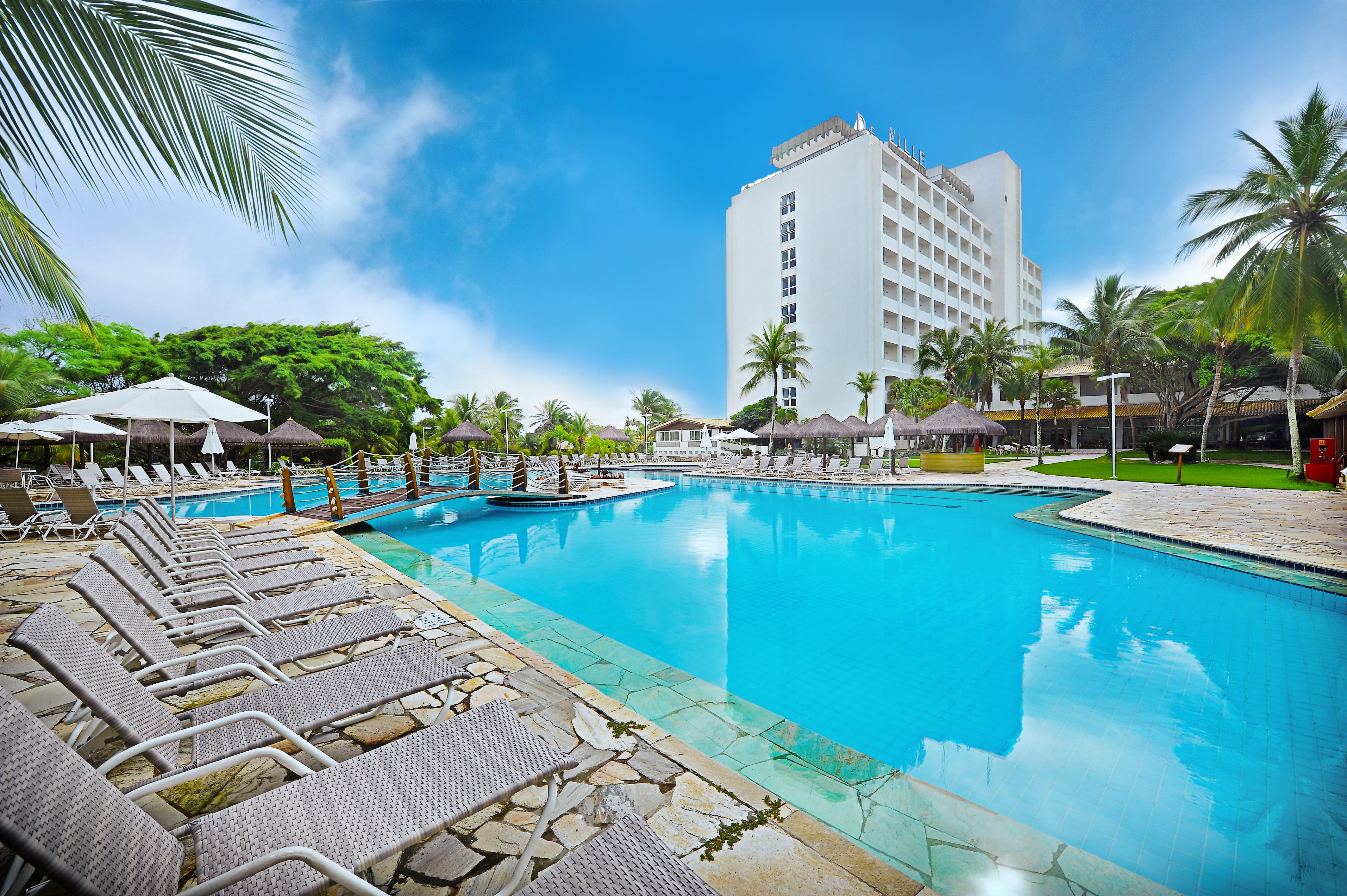 德维尔萨尔瓦多高级酒店 外观 照片 The pool at the hotel