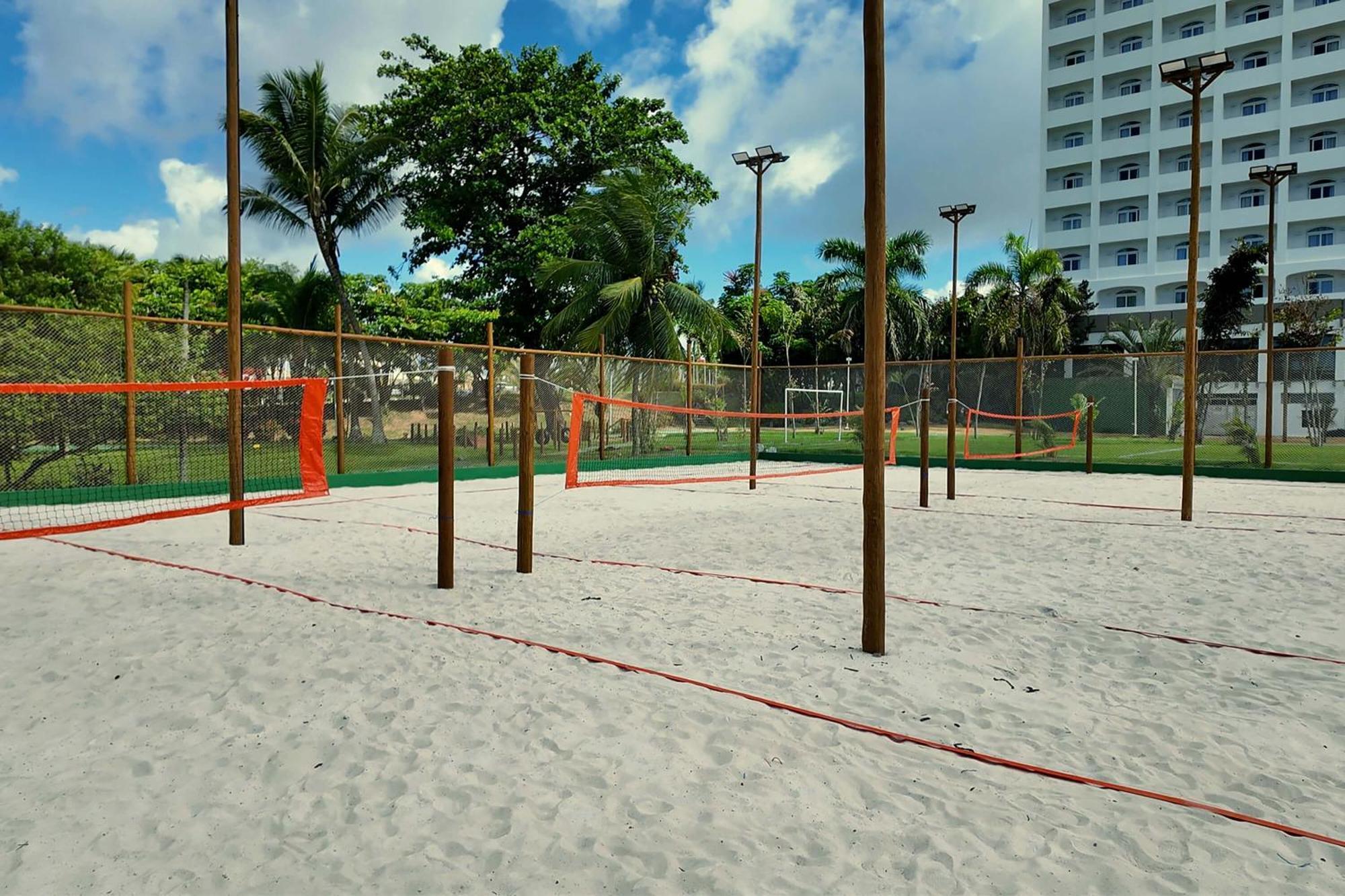 德维尔萨尔瓦多高级酒店 外观 照片 A beach tennis court